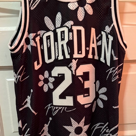 Jordan Black and White Floral Basketball Jersey - Picture 2 of 4